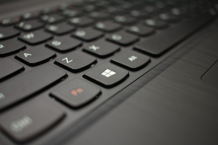 Cara Memperbaiki Keyboard Laptop Yang Error | Kheefa